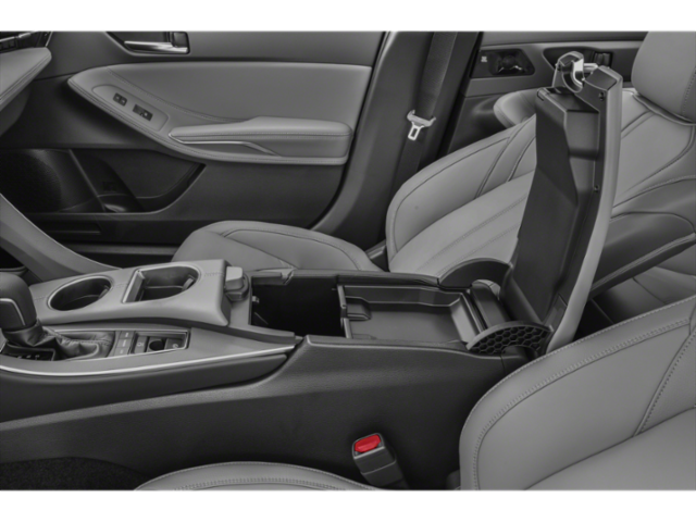 Used 2022 Wind Chill Pearl Toyota XLE image 11