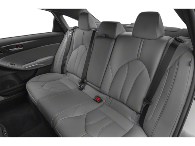 Used 2022 Wind Chill Pearl Toyota XLE image 10