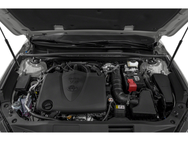 Used 2022 Wind Chill Pearl Toyota XLE image 9