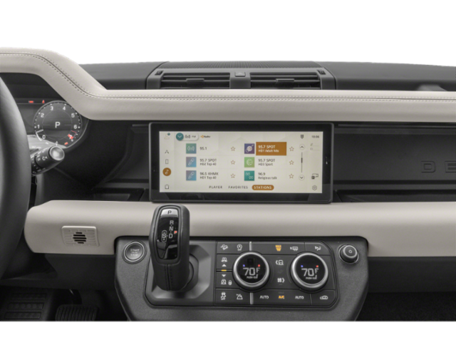 Used 2024 Black Land Rover X-Dynamic SE image 8