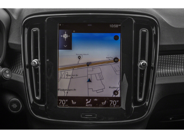 Used 2020 White Volvo R-Design image 18
