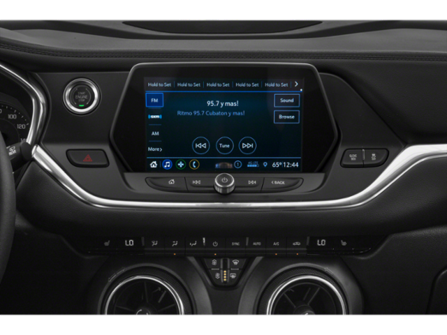 Used 2019 WHITE Chevrolet  image 7
