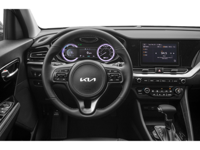 Used 2022 Deep Cerulean Kia Touring SE image 4