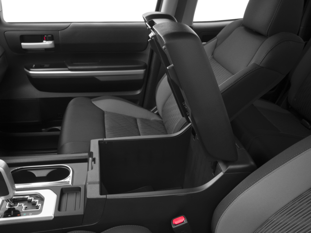 Used 2016 White Toyota SR5 image 17