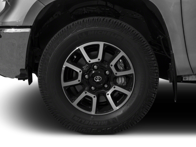 Used 2016 Super White Toyota SR5 image 9