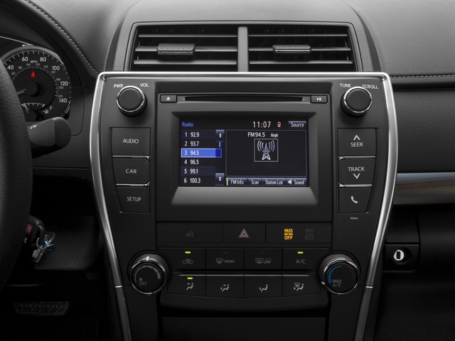 Used 2016  Toyota LE image 10