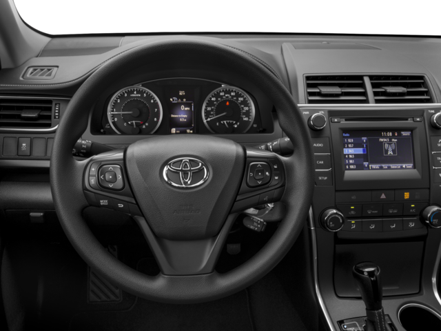 Used 2016  Toyota LE image 7