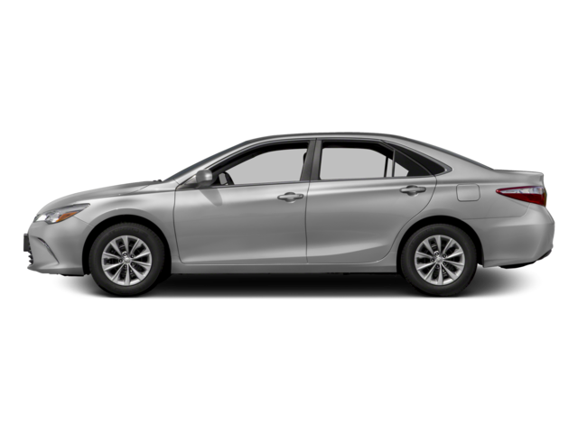 Used 2016  Toyota LE image 3