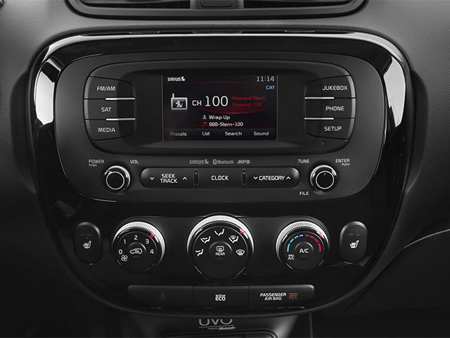 Used 2014 Clear White Kia Base image 11