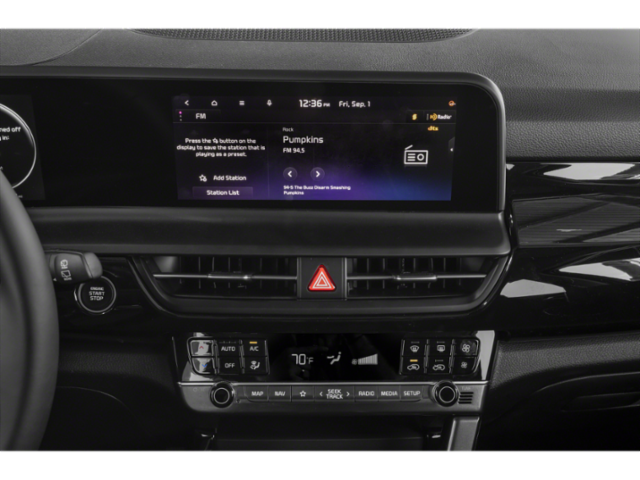 Used 2024 Snow White Pearl Kia X-Line image 12