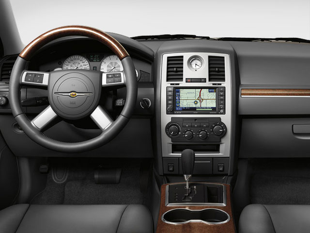 Used 2010 Brilliant Black Crystal Pearl Chrysler Touring image 2