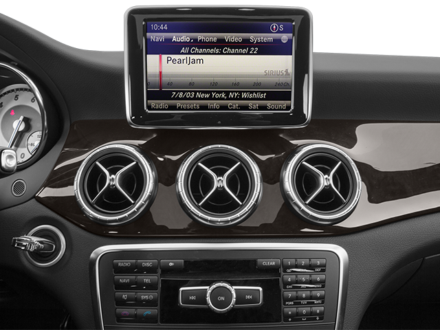 Used 2014 Night Black Mercedes-Benz CLA 250 image 10