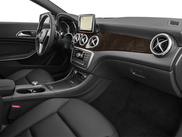 Used 2014 Night Black Mercedes-Benz CLA 250 image 19