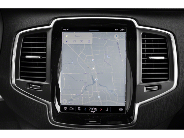 Used 2024 Vapour Grey Metallic Volvo Plus Bright Theme image 13
