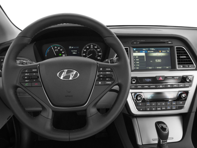 Used 2016 Pewter Gray Metallic Hyundai  image 5