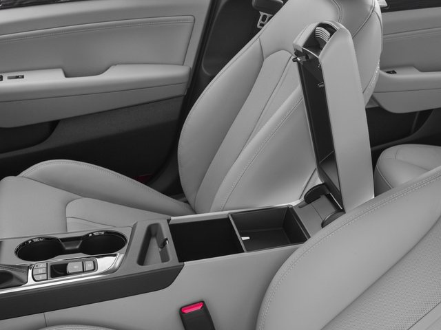 Used 2016 Pewter Gray Metallic Hyundai  image 13