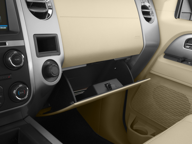 2017 Ford Expedition EL XLT 4x2