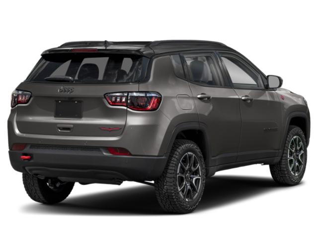 2023 Granite Crystal Metallic Clearcoat Jeep Compass Trailhawk 4X4 SUV