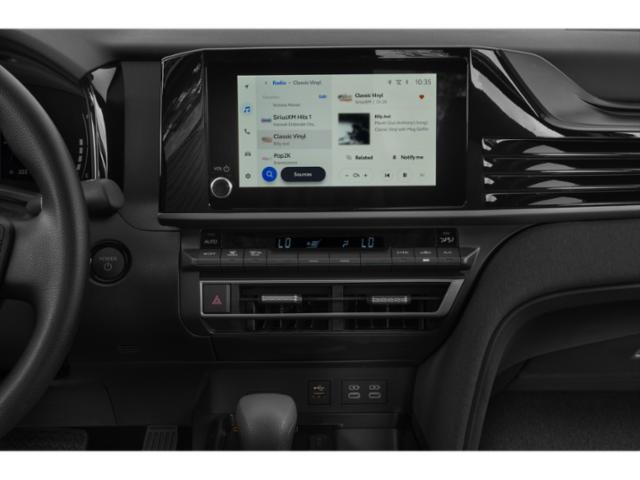 2025 Toyota Camry LE LE Gas/Electric I-4 2.5 L/152 [8]