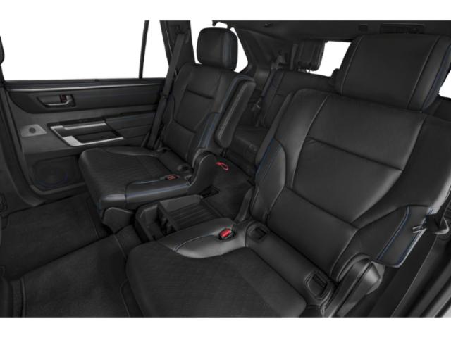 2026 Toyota Sequoia Platinum Platinum 4WD Twin Turbo Gas/Electric V-6 3.4 L/210 [9]