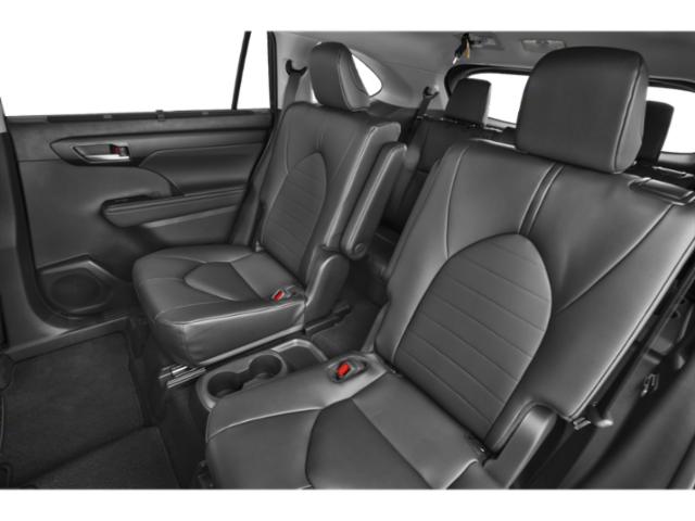 2026 Toyota Highlander XLE XLE AWD Intercooled Turbo Regular Gasoline I-4 2.4 L/146 [4]