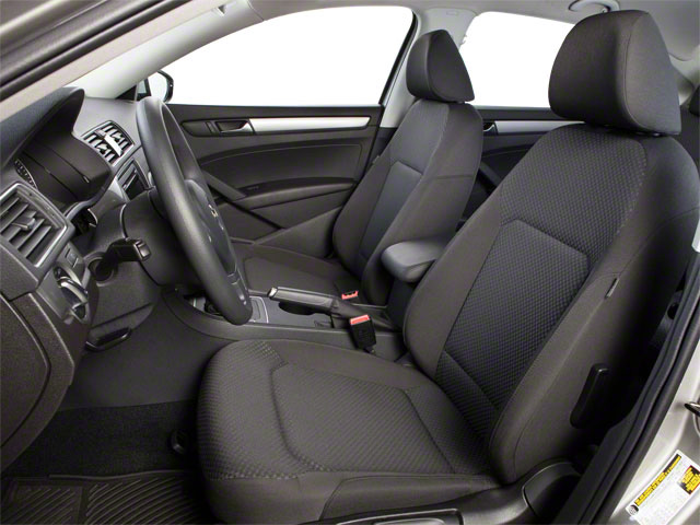 2012 Volkswagen Passat 2.5L Auto Comfortline 4dr Sdn 2.5L Auto Comfortline Gas I5 2.5L/151 [17]