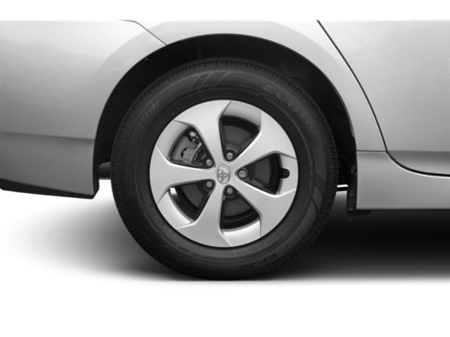 2015 Toyota Prius Three 5dr HB Three Gas/Electric I-4 1.8 L/110 [17]