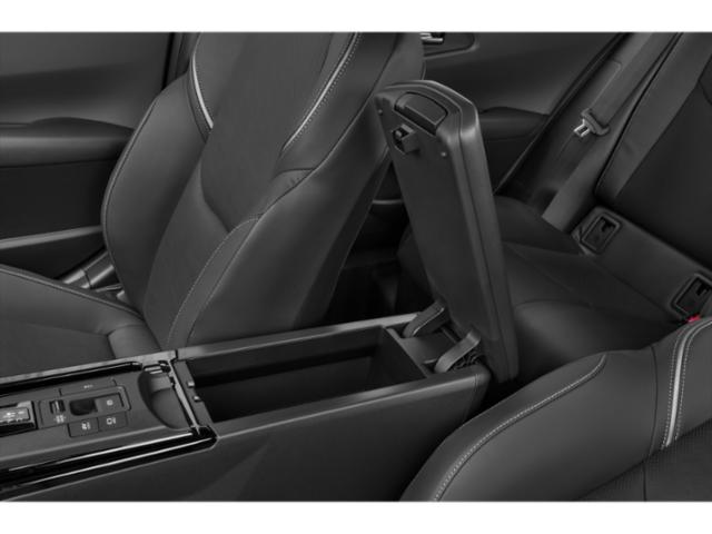 2027 Toyota Prius XLE XLE Gas/Electric I-4 2.0 L/121 [8]