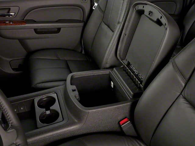 2011 GMC Yukon XL Denali AWD 4dr 1500 Denali Gas/Ethanol V8 6.2L/378 [5]