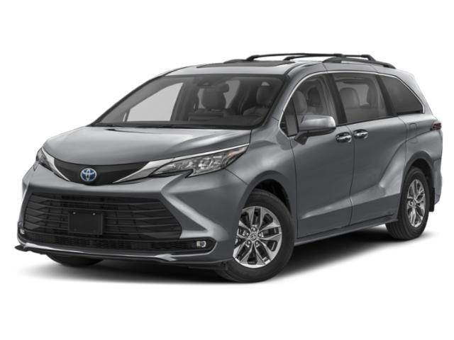 2026 Toyota Sienna XLE's photo