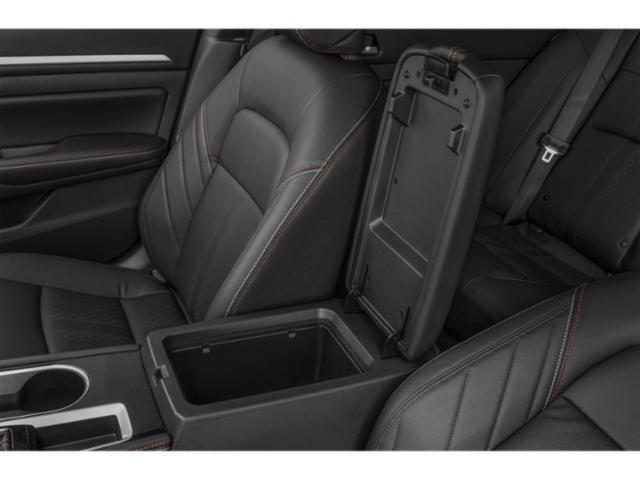 2025 Nissan Altima SR SR FWD Regular Unleaded I-4 2.5 L/152 [4]