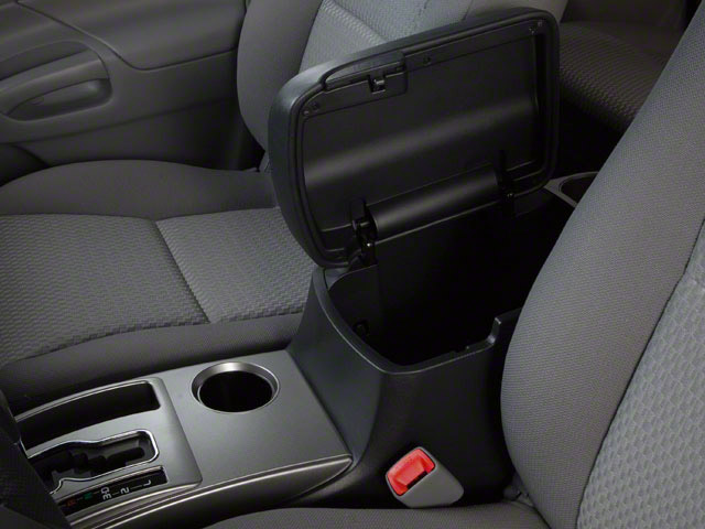 2013 Toyota Tacoma PreRunner 2WD Double Cab V6 AT PreRunner Gas V6 4.0L/241 [7]