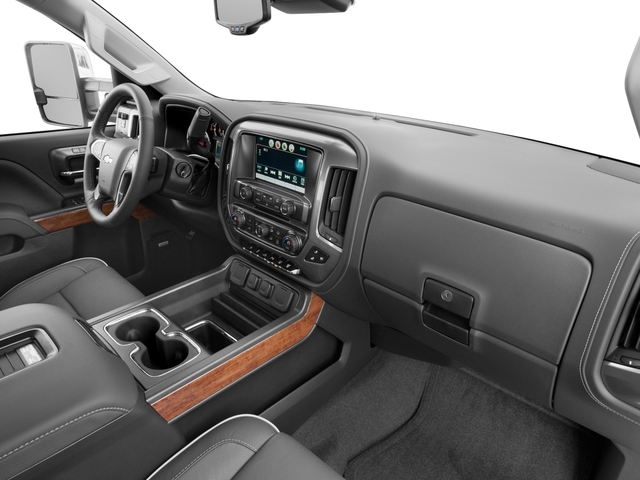 2018 Chevrolet Silverado 3500HD High Country 4WD Crew Cab 167″ High Country Turbocharged Diesel V8 6.6L/403 [7]