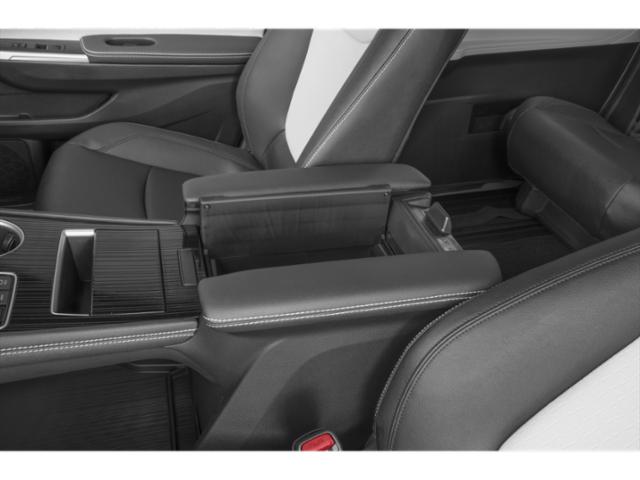 2026 Toyota Sienna XSE XSE FWD 7-Passenger Gas/Electric I-4 2.5 L/152 [3]