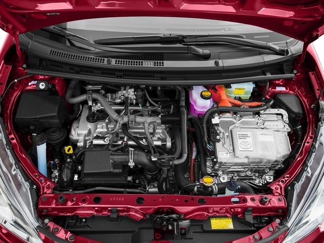2016 Toyota Prius c Two 5dr HB Two Gas/Electric I-4 1.5 L/91 [14]