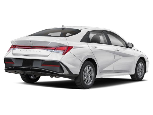 2024 Hyundai Elantra SEL SEL IVT Regular Unleaded I-4 2.0 L/122 [1]