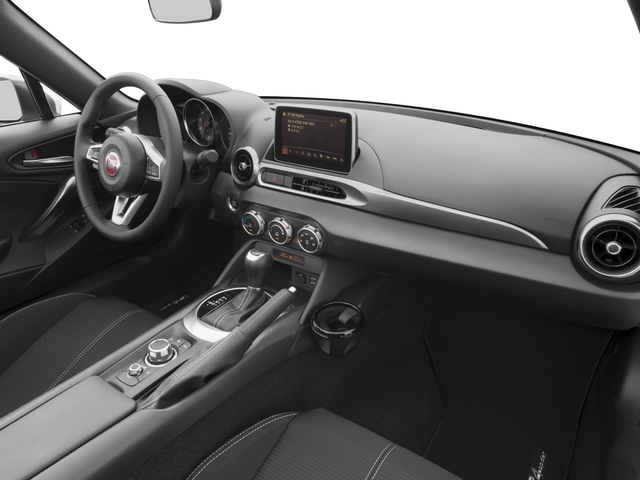 2017 FIAT 124 Spider Classica Classica Convertible Intercooled Turbo Premium Unleaded I-4 1.4 L/83 [5]