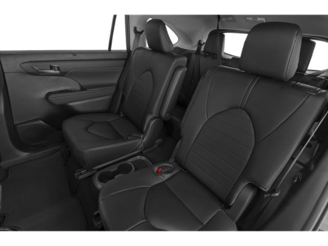 2024 Toyota Highlander XLE XLE FWD Intercooled Turbo Regular Unleaded I-4 2.4 L/146 [6]