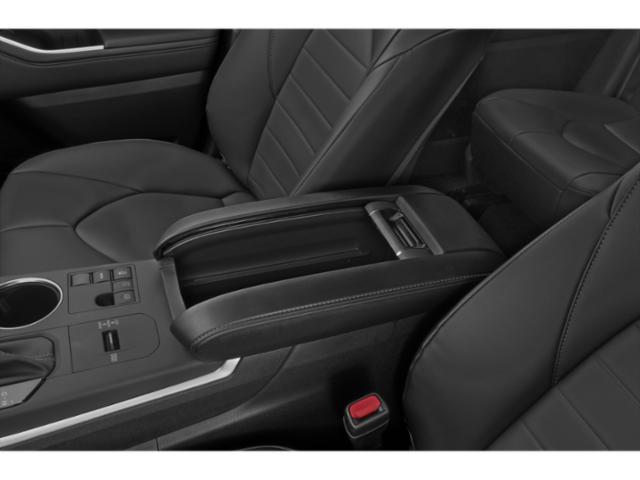 2024 Toyota Highlander XLE XLE FWD Intercooled Turbo Regular Unleaded I-4 2.4 L/146 [10]