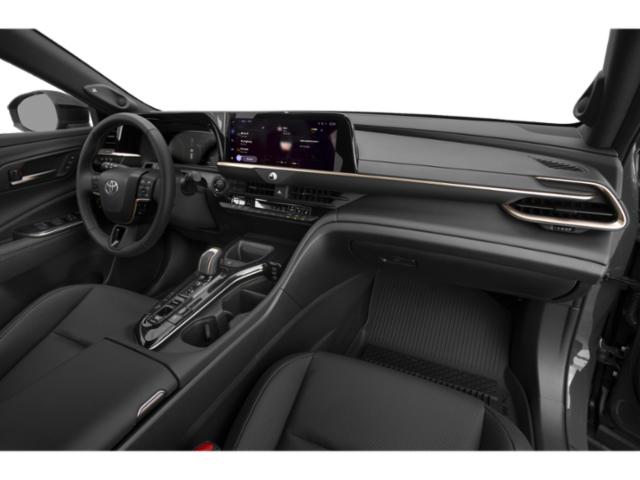 2025 Toyota Crown Signia  Gas/Electric I-4 2.5 L/152 [10]