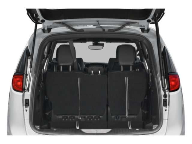 2026 Chrysler Voyager LX photo 4