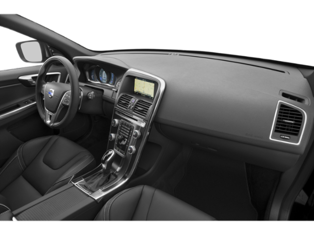 Used 2015  Volvo T6 R-Design Premier Plus image 16