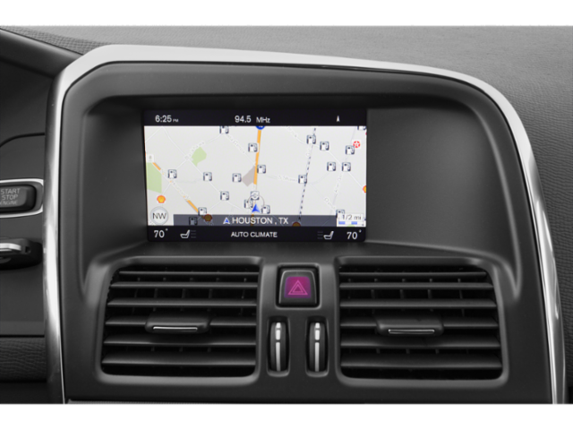 Used 2015  Volvo T6 R-Design Premier Plus image 17