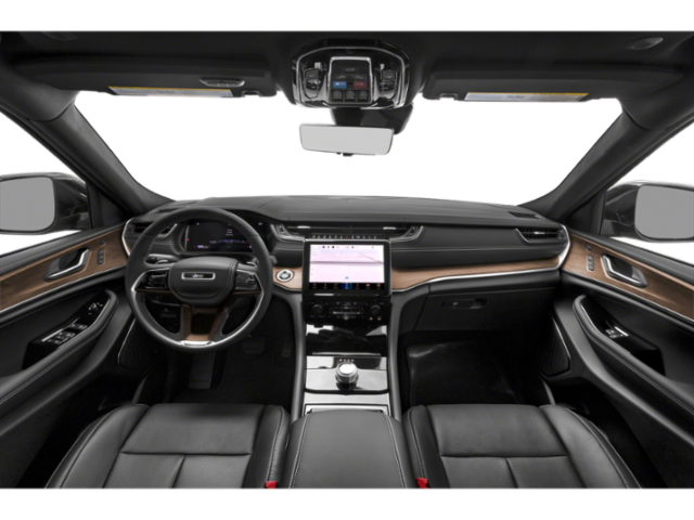 2025 Jeep Grand Cherokee Overland photo 4