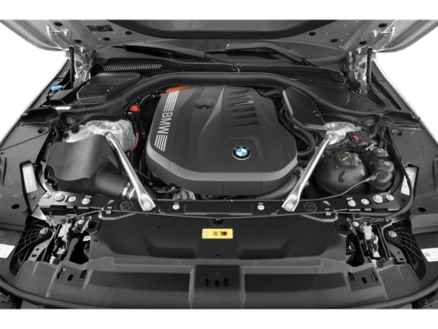 New 2027 White BMW 550e xDrive image 9