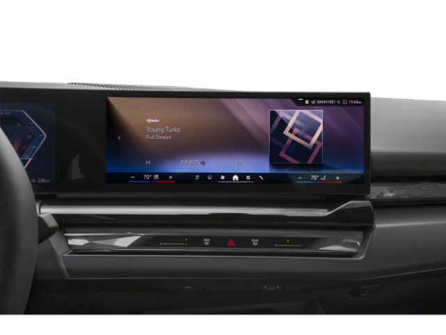 New 2027 Oxide Grey Met BMW xDrive40 image 7