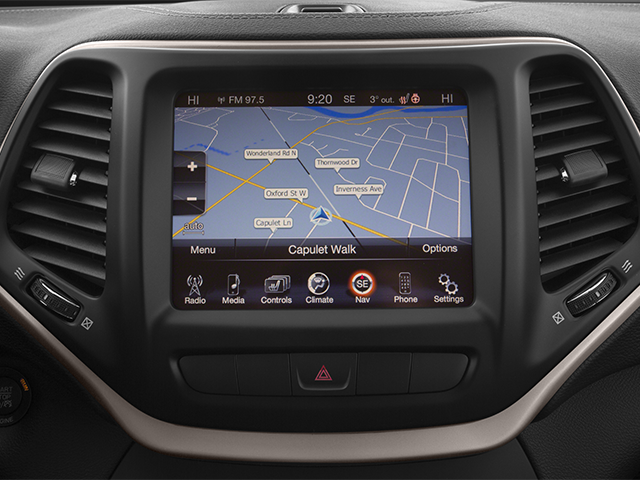 Used 2014 Silver Jeep Limited image 18