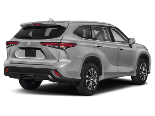 Used 2022 Toyota Highlander XLE with VIN 5TDGZRBH4NS220760 for sale in Burnsville, Minnesota