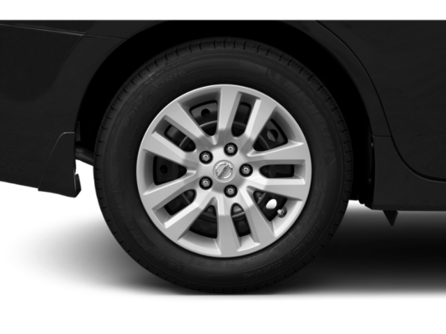 Used 2015  Nissan 2.5 image 11