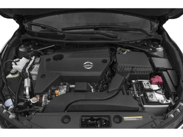 Used 2015  Nissan 2.5 image 13
